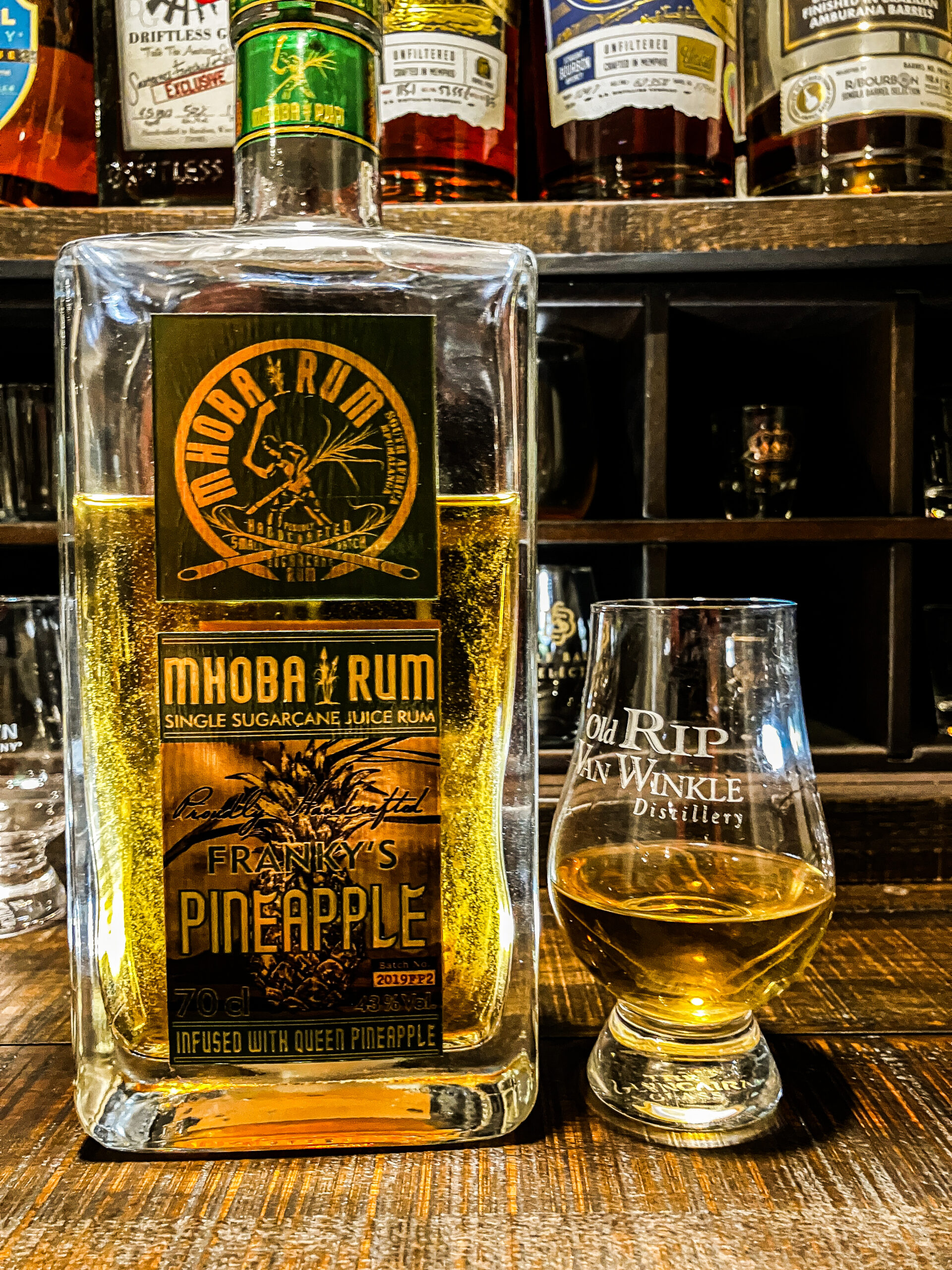 Review #567 – Mhoba Queen Pineapple Rum